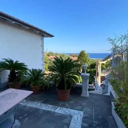 Casot Del Mar Monolocale * Sanremo